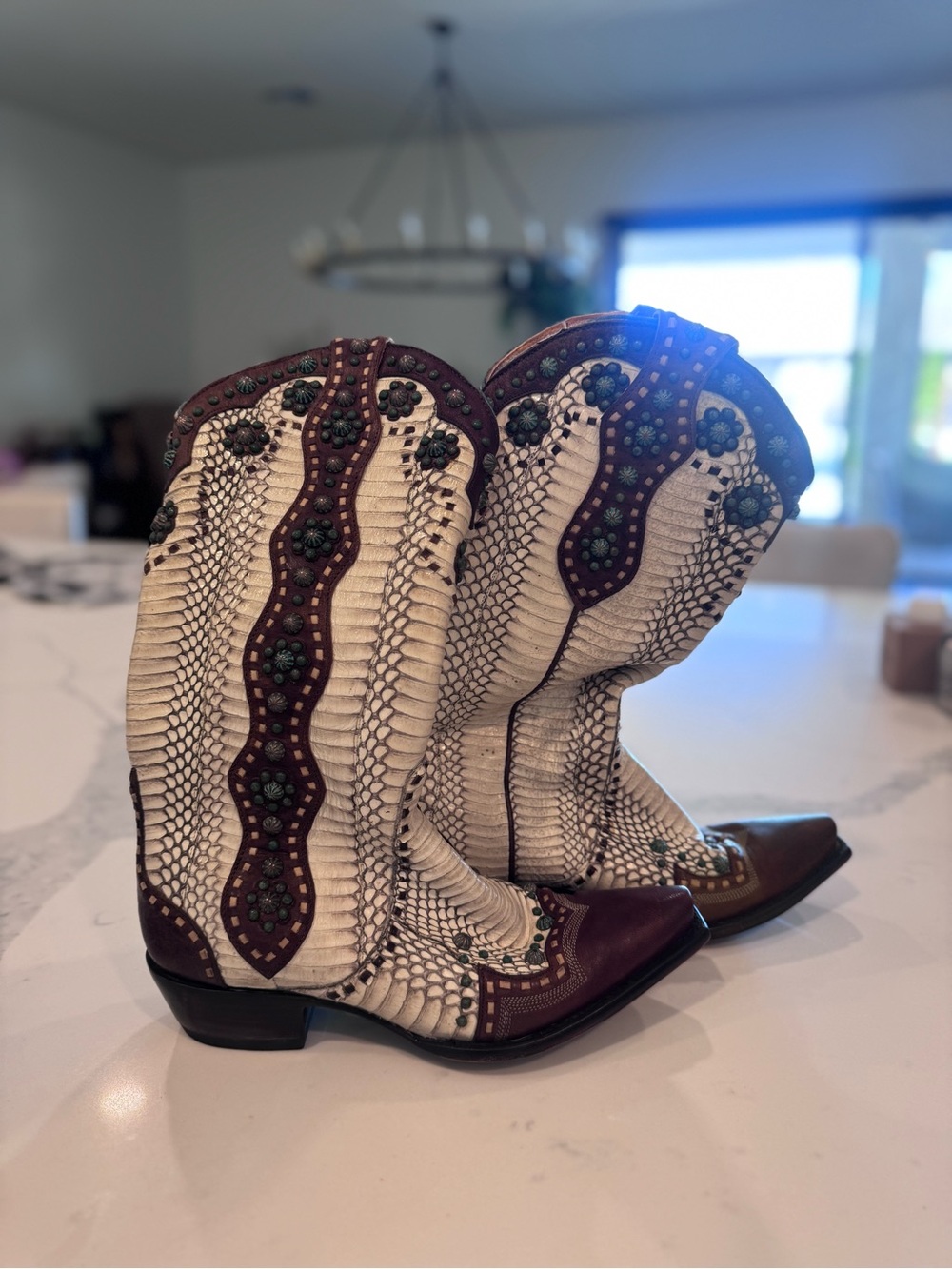 Old Gringo Cream & Brown Genuine High End Western boot. - Picture 10 of 12